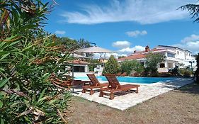 Hotel Holiday